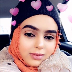 Meet your Posher, Ayan